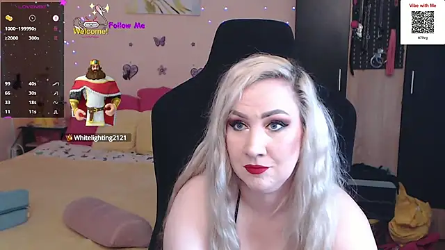 Snapshot of MissLexyGold chatting on 03-06-25, 10:20 MissLexyGold online show from 03-06-25, 10:20