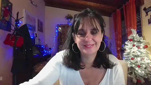 ClaudyGeryn online show from 12-20-24, 03:10