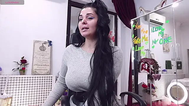 LexyRene online show from 11-19-25, 09:59