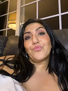 LittleMissEeve online show from 05-21-26, 04:41