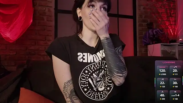 Snapshot of mary_sweet_hart chatting on 11-11-25, 05:46 mary sweet hart online show from 11-11-25, 05:46