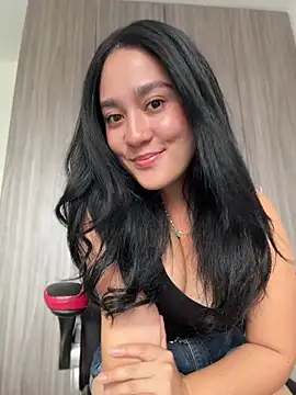 Nina lovi online show from 07-09-26, 08:35