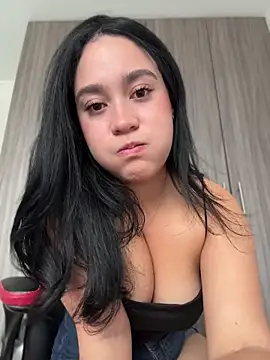 Nina lovi online show from 07-11-26, 10:44