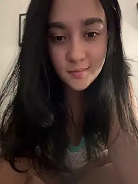 Nina lovi online show from 07-23-26, 04:10