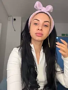 MeganHopeX online show from 12-12-24, 06:03