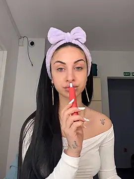 MeganHopeX online show from 01-18-25, 06:34