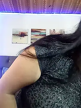 Snapshot of salomexlove_20 chatting on 05-30-26, 01:52 salomexlove 20 online show from 05-30-26, 01:52