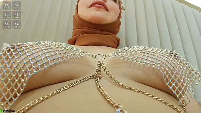 dalilasaadi  online show from 11-01-25, 04:31