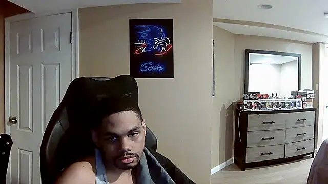 Snapshot of Neovergil0 chatting on 06-18-26, 05:30 Neovergil0 online show from 06-18-26, 05:30