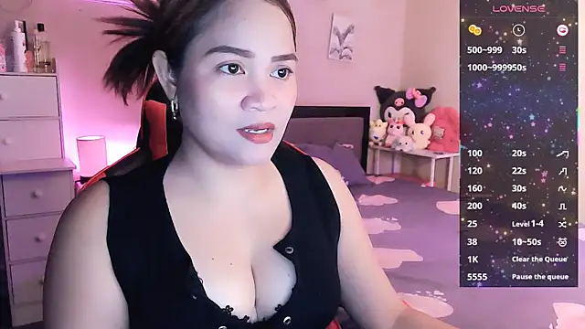 yenyen  online show from 05-26-26, 01:23
