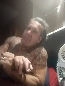 Snapshot of trucker1979 chatting on 10-16-25, 09:10 trucker1979 online show from 10-16-25, 09:10