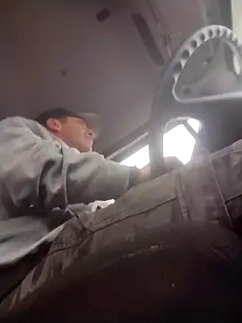 trucker1979 online show from 12-15-25, 03:27