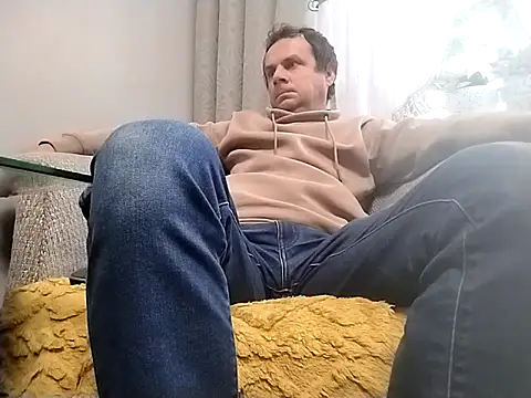 grzes19763 online show from 09-30-25, 08:41