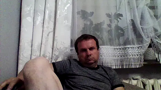 Snapshot of grzes19763 chatting on 05-31-26, 07:48 grzes19763 online show from 05-31-26, 07:48