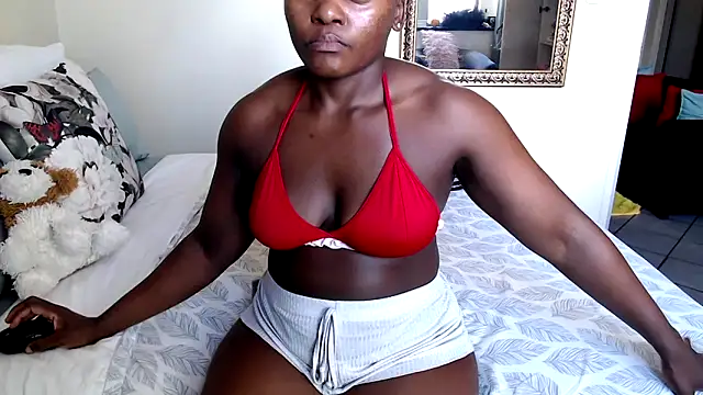 Snapshot of FitSelina66 chatting on 02-25-25, 11:52 FitSelina66 online show from 02-25-25, 11:52