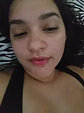 Snapshot of blerstefan1 chatting on 06-17-26, 01:12 blerstefan1 online show from 06-17-26, 01:12