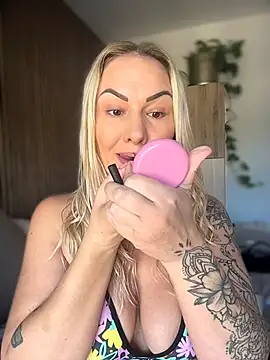 NastyMilf  online show from 02-16-26, 09:27