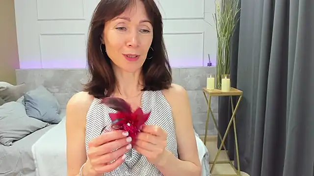 Maria Gold online show from 12-26-24, 04:47