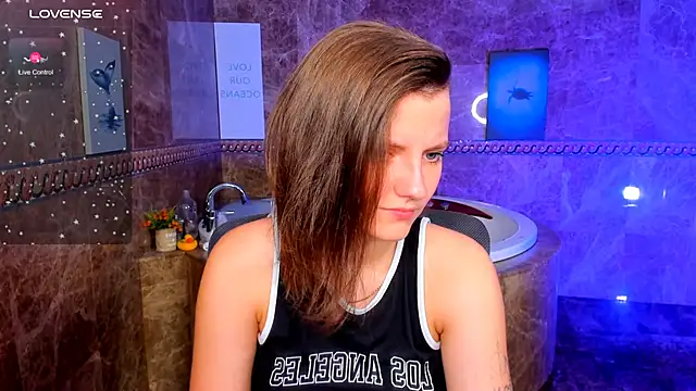 MelindaTin online show from 06-14-26, 02:24