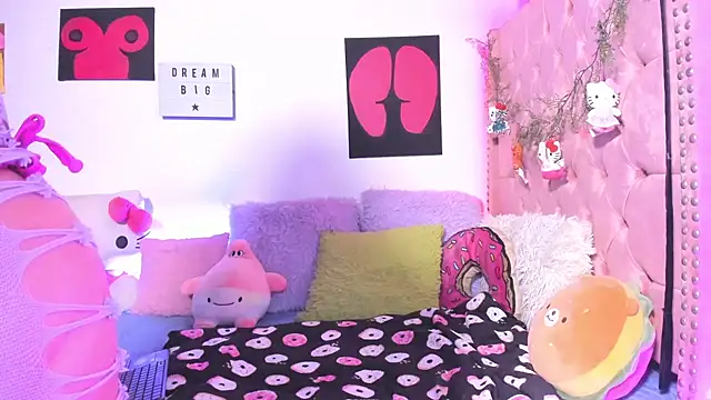 LillyCandy online show from 04-17-26, 01:03