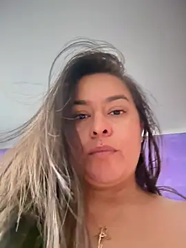 Ixchel Anaid online show from 02-17-26, 01:40