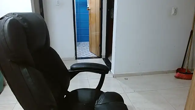 Ixchel Anaid online show from 03-27-26, 12:05