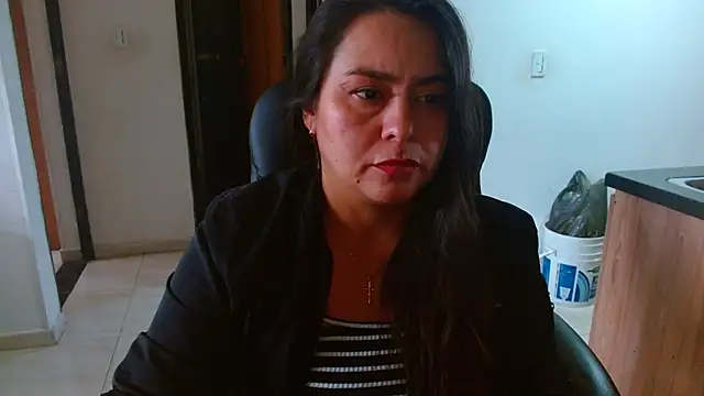 Snapshot of Ixchel_Anaid chatting on 05-08-26, 02:33 Ixchel Anaid online show from 05-08-26, 02:33