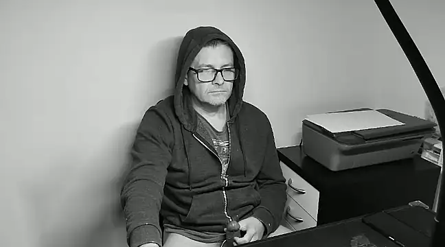 Snapshot of qpmario@xh chatting on 12-26-24, 08:18 qpmarioxh online show from 12-26-24, 08:18