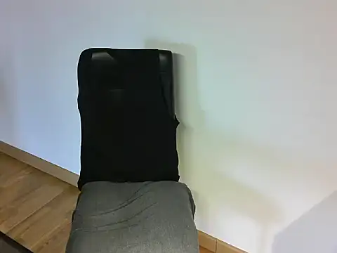 Snapshot of qpmario@xh chatting on 09-10-25, 07:30 qpmarioxh online show from 09-10-25, 07:30