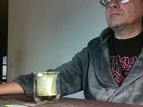 Snapshot of qpmario@xh chatting on 03-27-26, 06:19 qpmarioxh online show from 03-27-26, 06:19