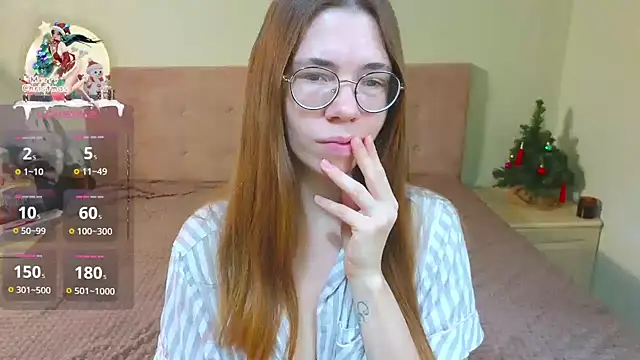 Snapshot of FairyTaylor chatting on 12-31-24, 07:31 FairyTaylor online show from 12-31-24, 07:31