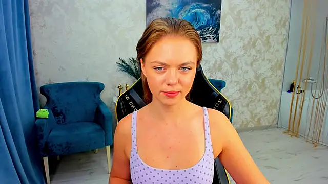 Snapshot of Strawberrye chatting on 04-28-26, 03:22 Strawberrye online show from 04-28-26, 03:22