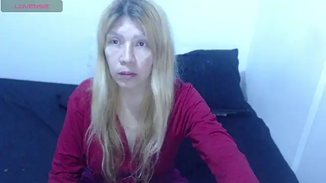 Dulce-Bella online show from 03-25-26, 08:59