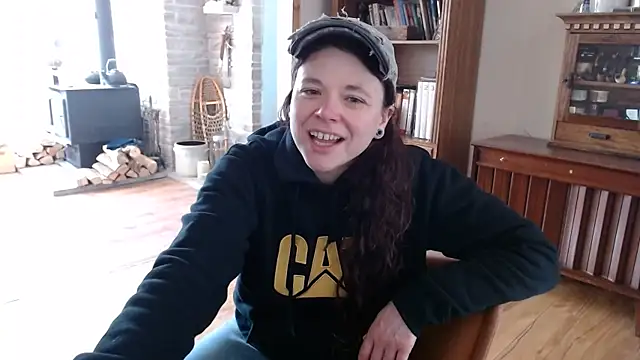 MarcyJones online show from 03-03-25, 06:22