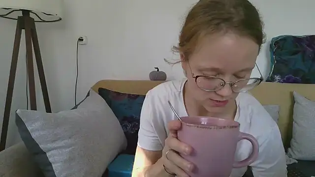 little-leni online show from 10-23-25, 09:52