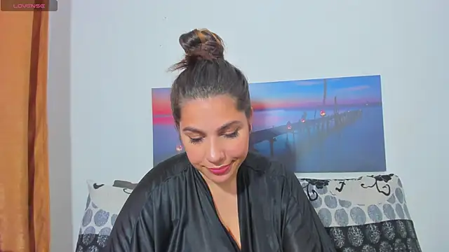 Emma Muller32 online show from 07-18-26, 11:19