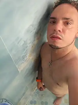 latinoflpr online show from 09-22-25, 01:40