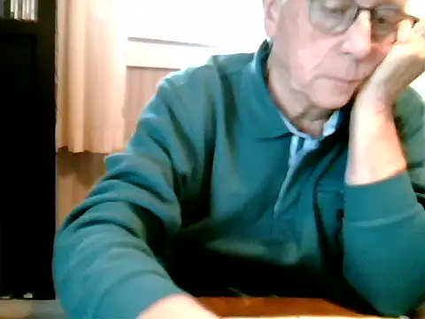 Snapshot of johnjohn622662 chatting on 11-24-25, 01:33 johnjohn622662 online show from 11-24-25, 01:33