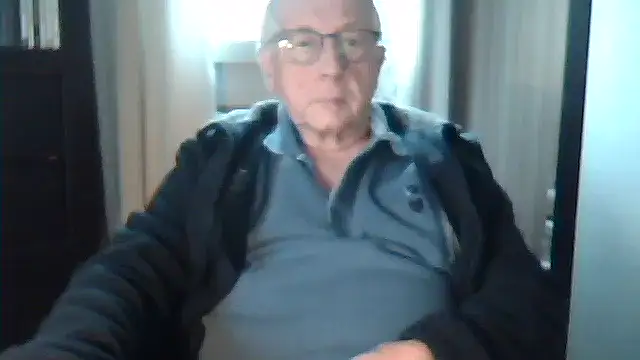 johnjohn622662 online show from 01-12-26, 03:06