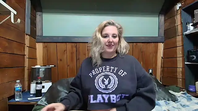 lisaxlovexxx online show from 03-23-26, 03:05