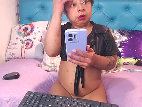 SARAWILLS online show from 01-13-26, 02:22