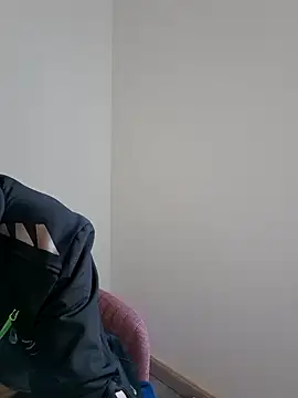 RiskyBoyMike online show from 02-04-25, 07:18