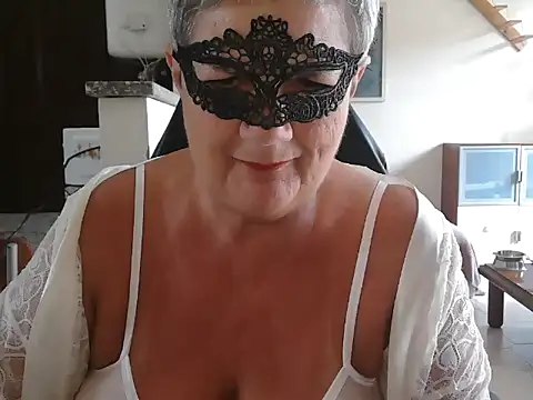 Snapshot of simona60 chatting on 07-23-26, 01:20 simona60 online show from 07-23-26, 01:20