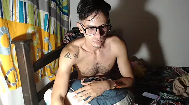 alisterxxx online show from 01-19-25, 02:57