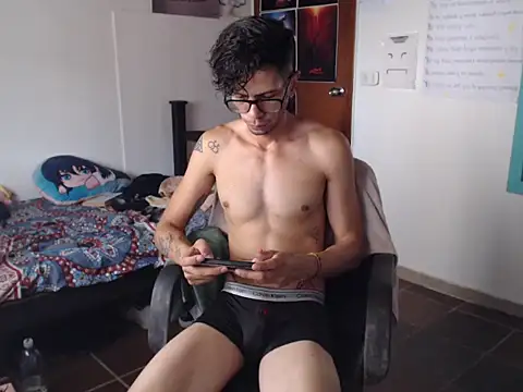 alisterxxx online show from 01-24-25, 08:22