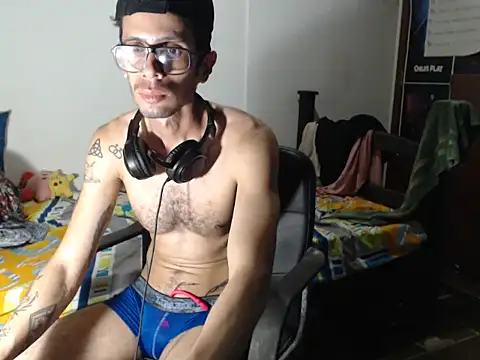 alisterxxx online show from 07-30-26, 02:54