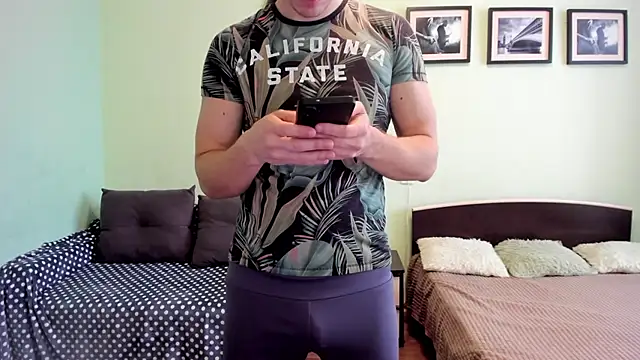 Marrymepls online show from 04-13-26, 05:02