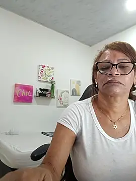 BustyMilf  online show from 01-15-26, 12:21