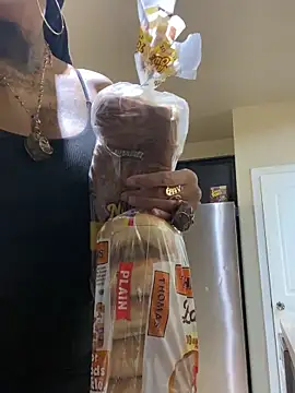 MzParker online show from 02-11-26, 04:23