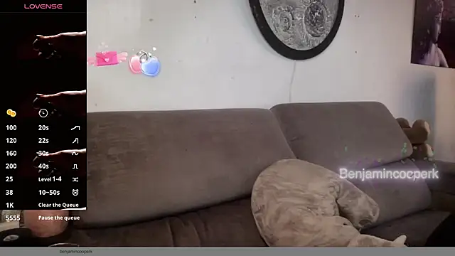 Snapshot of BenjaminCooperk chatting on 10-07-25, 04:53 BenjaminCooperk online show from 10-07-25, 04:53